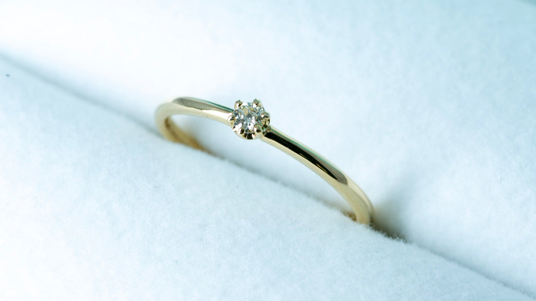 結婚指輪のダイヤ１石をピンキーリングへ
