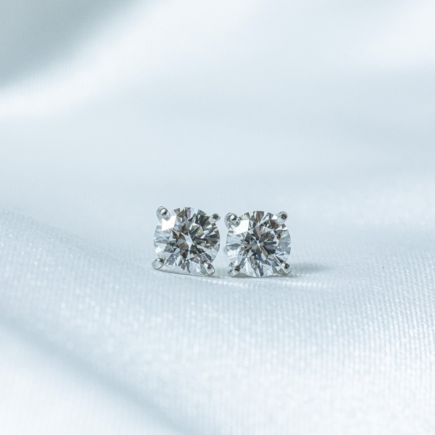1ct ソリテールピアス